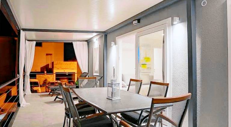 Apartment with garden & terrace — photo 4