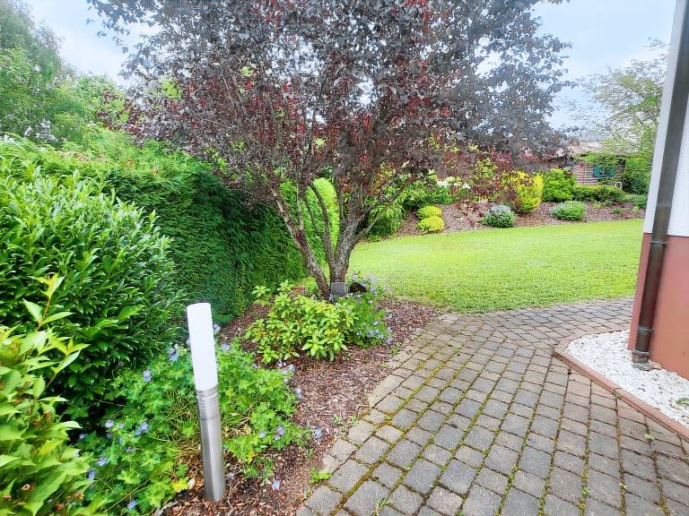 Vacation home with grill, garden & patio — photo 3