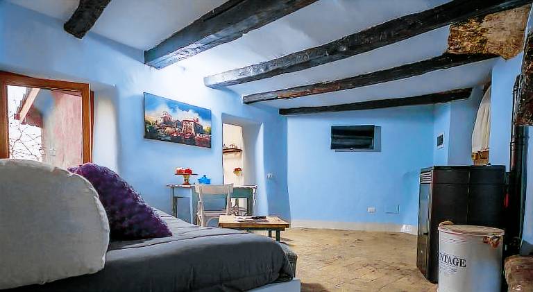 Rental apartment with terrace — photo 2
