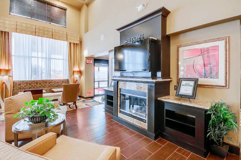 Hampton Inn & Suites Las Cruces I-25 — photo 2