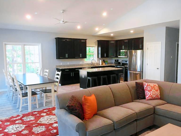 House Grand Rivers