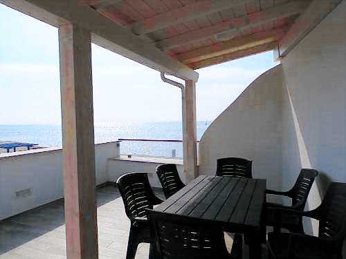 Lovely holiday apartment with terrace & yard | Beach nearby | Pets are welcome — photo 2