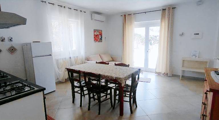 Apartment with barbeque & yard | Suitable for remote work | Pets are welcome — photo 4