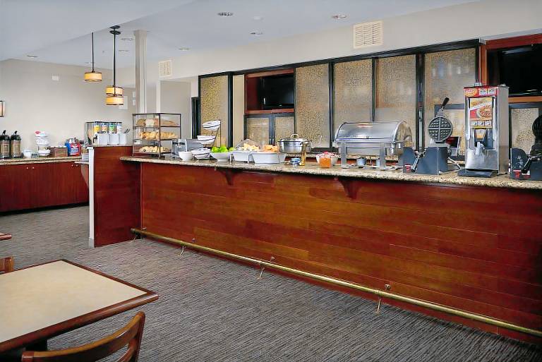 Country Inn & Suites by Radisson, Portland International Airport, OR — photo 5