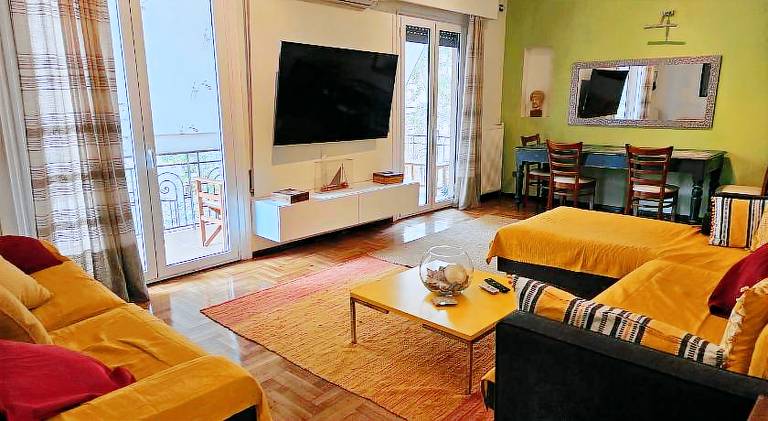 Rental apartment with 3 rooms for 9 persons in Athens
