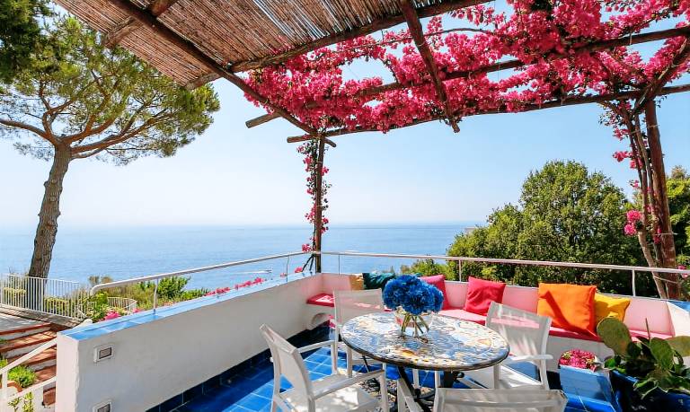 Children-friendly villa with barbecue, patio & yard | Next to the beach | Dogs allowed — photo 2
