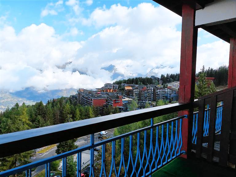 Duplex for 6 with Wifi and pets allowed, Mont Blanc view — photo 3