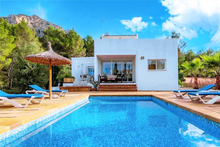 Modernes Ferienhaus mit Pool &ndash; Casa Miquel Betlem