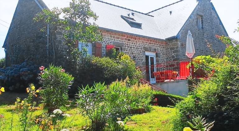 Vacation home with garden, barbecue & patio — photo 4
