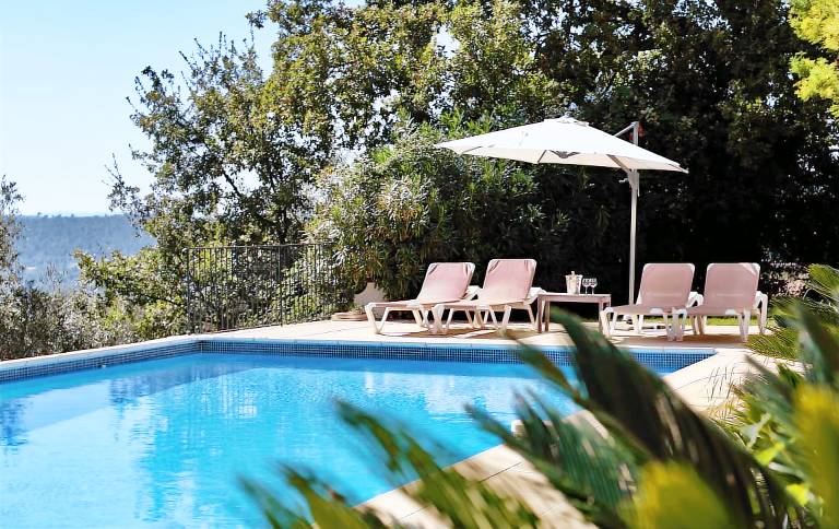 Child-friendly villa with terrace, private pool & barbeque | Dogs allowed — photo 2