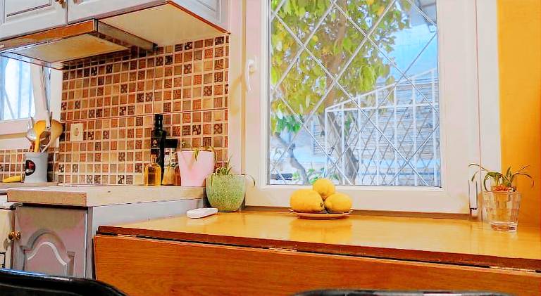 Vacation home with terrace & yard | Suitable for remote work | Pets allowed — photo 3