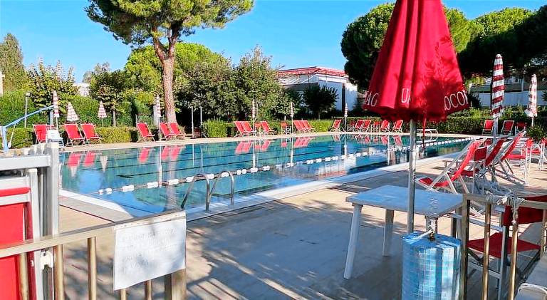 Rental apartment with pool — photo 3
