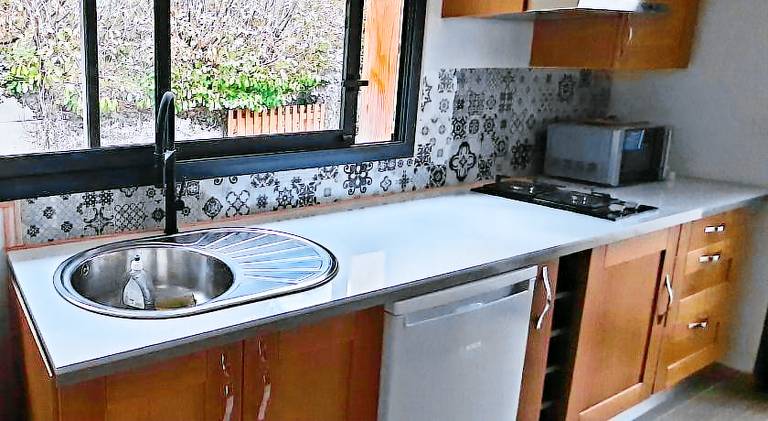 Rental apartment with private pool, terrace & yard | Pets allowed — photo 4