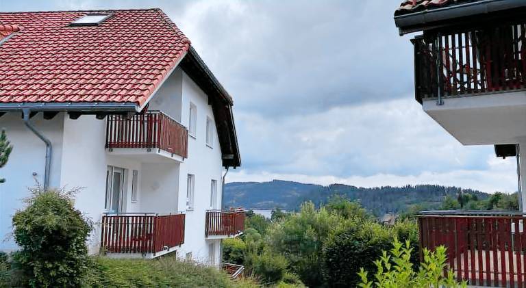 Rental apartment with garden & terrace — photo 4
