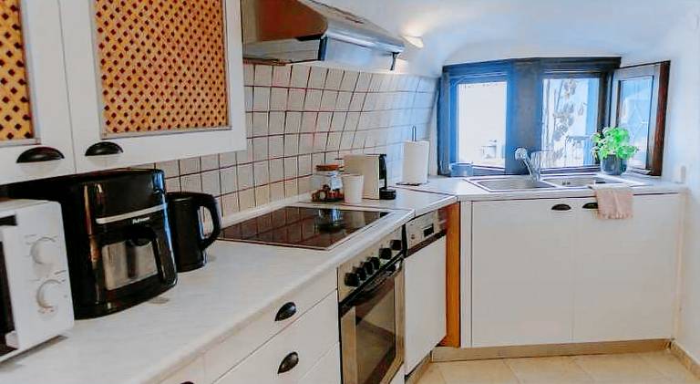 Vacation home with terrace — photo 4