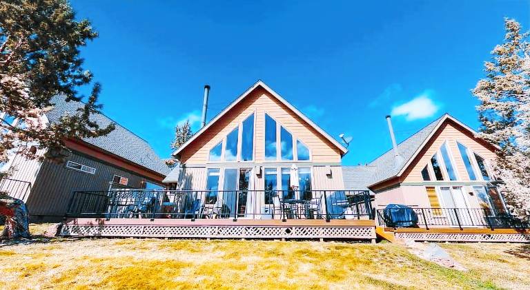 Nice chalet with pool & hot tub | Pets allowed — photo 5