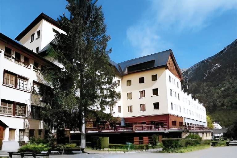 Hotel Manantial in La Vall de Boi