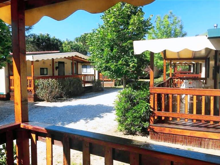 Rental apartment with patio & pool | Nature view — photo 5