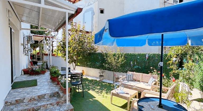 Apartment with terrace, grill & garden — photo 3