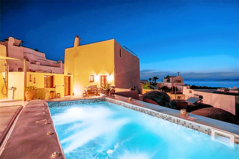 Willa Santorini