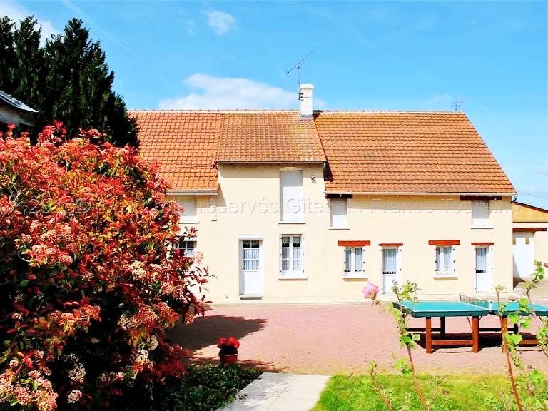 Cottage with garden & barbeque in Chatel