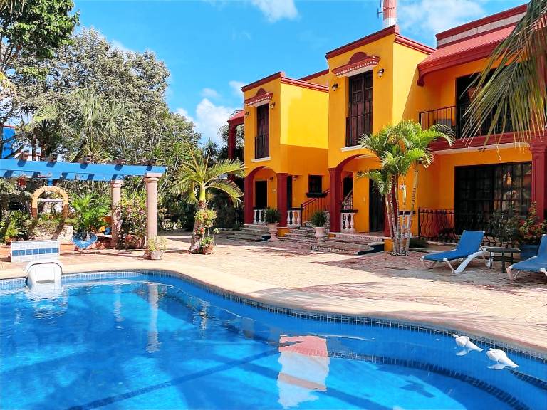 Hacienda Valentina in Playa del Carmen