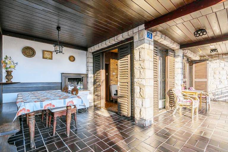 Vacation home with yard, patio & grill | Sea view — photo 4