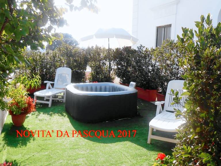 Holiday apartment with BBQ, yard & pool | Pets allowed — photo 2