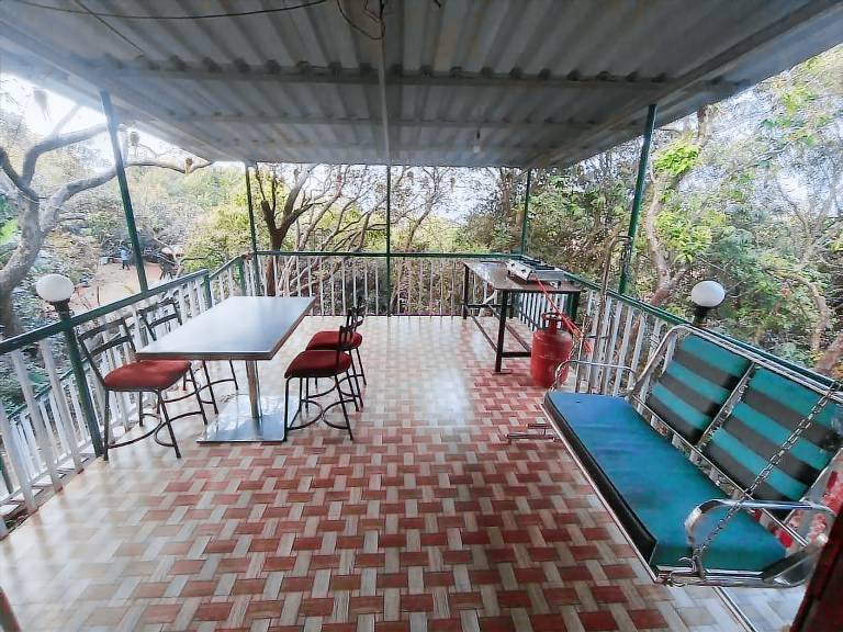Villa with yard — photo 3