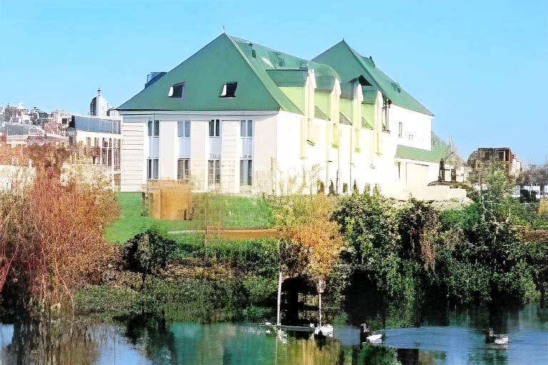 Hotel Restaurant Le Rive Gauche in Sens