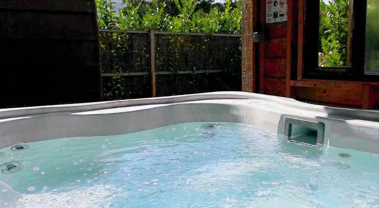 Luxury pod with hot tub in Carlisle