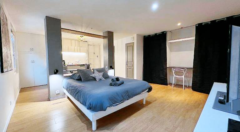 Apartment with pool | Pets are welcome — photo 2