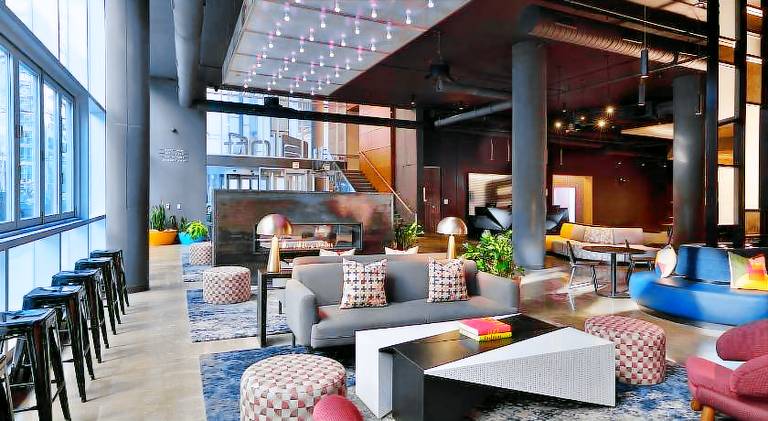 Aloft Chicago Mag Mile — photo 5