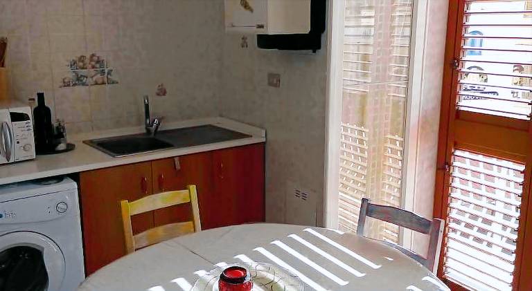 Holiday apartment with 2 rooms for 4 persons — photo 3