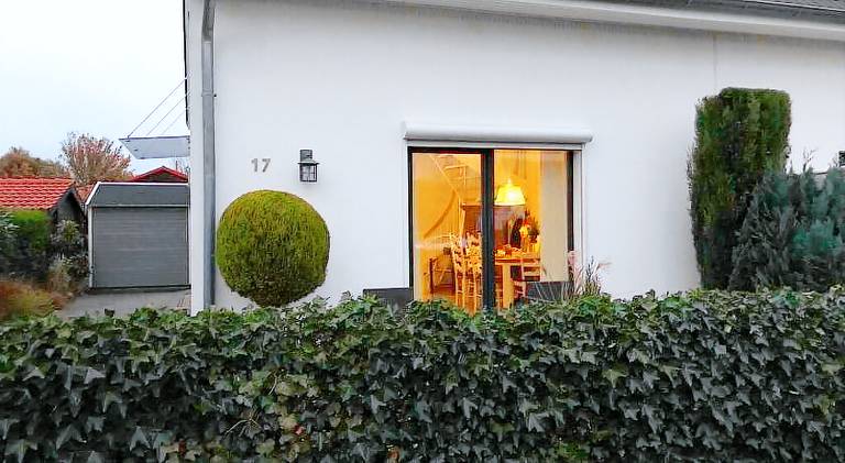 Vacation home with barbecue, terrace & garden — photo 5