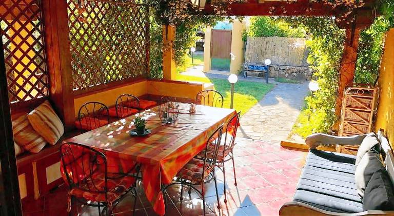 Lovely house with patio, garden & barbeque | Pets allowed in San Teodoro