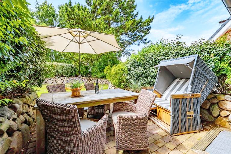 3-Zimmer-Ferienwohnung im Strandhausstil mit eigener Sauna. in Sylt