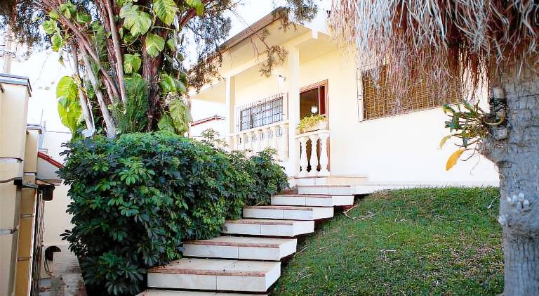 Vacation home with 6 rooms for 14 persons in Uberlandia