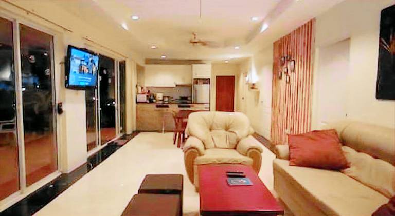Pleasant villa with pool | Pets allowed — photo 4