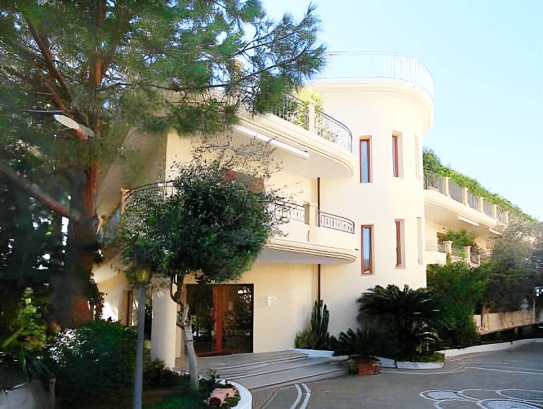 Serviced apartment Tropea