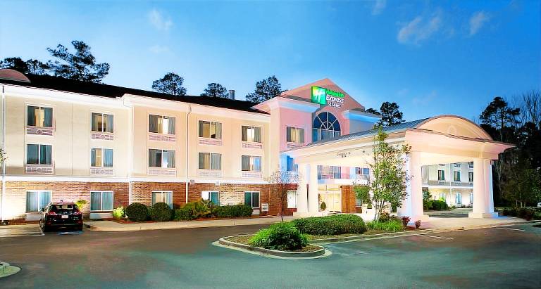 Holiday Inn Express Hotel & Suites Walterboro I-95 By IHG in Walterboro, SC