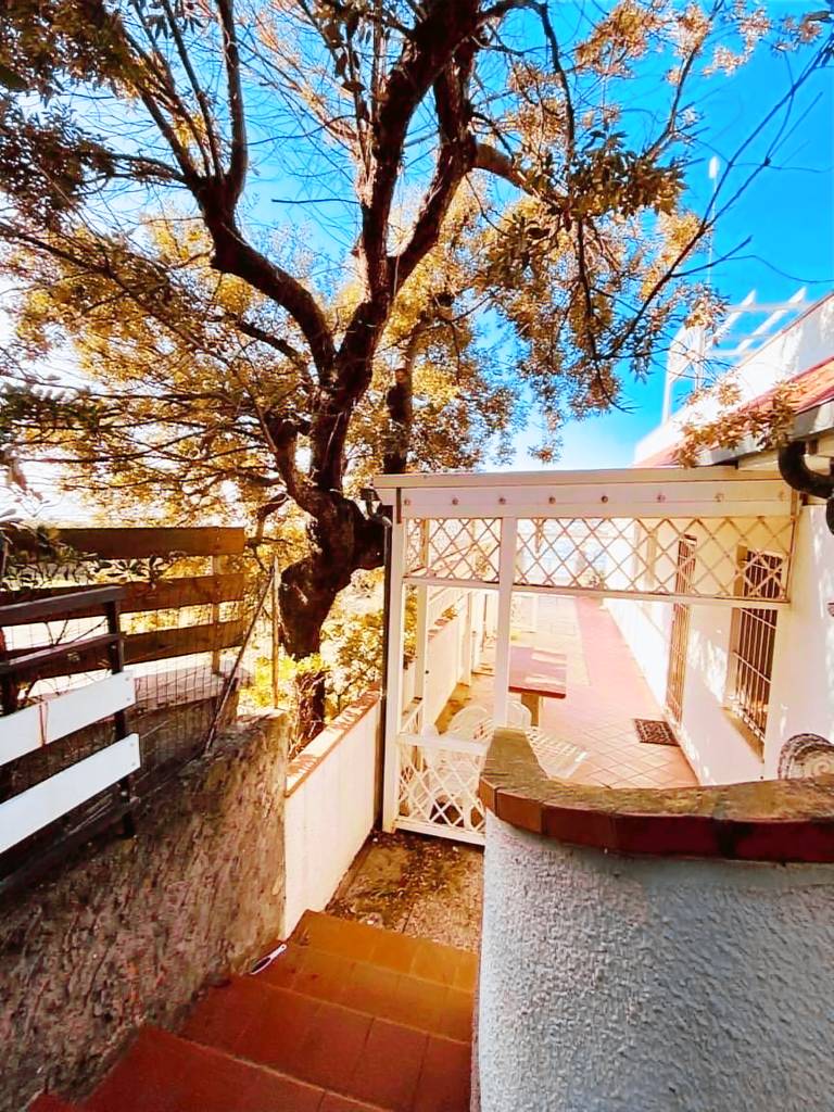Child-friendly pleasant rental apartment with patio, yard & barbeque | Close to the beach | Pet-friendly — photo 2