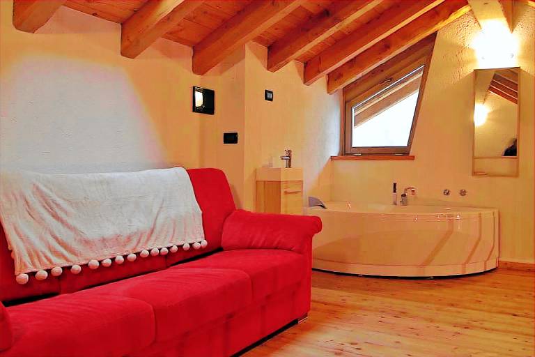 Child-friendly lovely chalet with patio, sauna & yard | Nature view | Pet-friendly — photo 5
