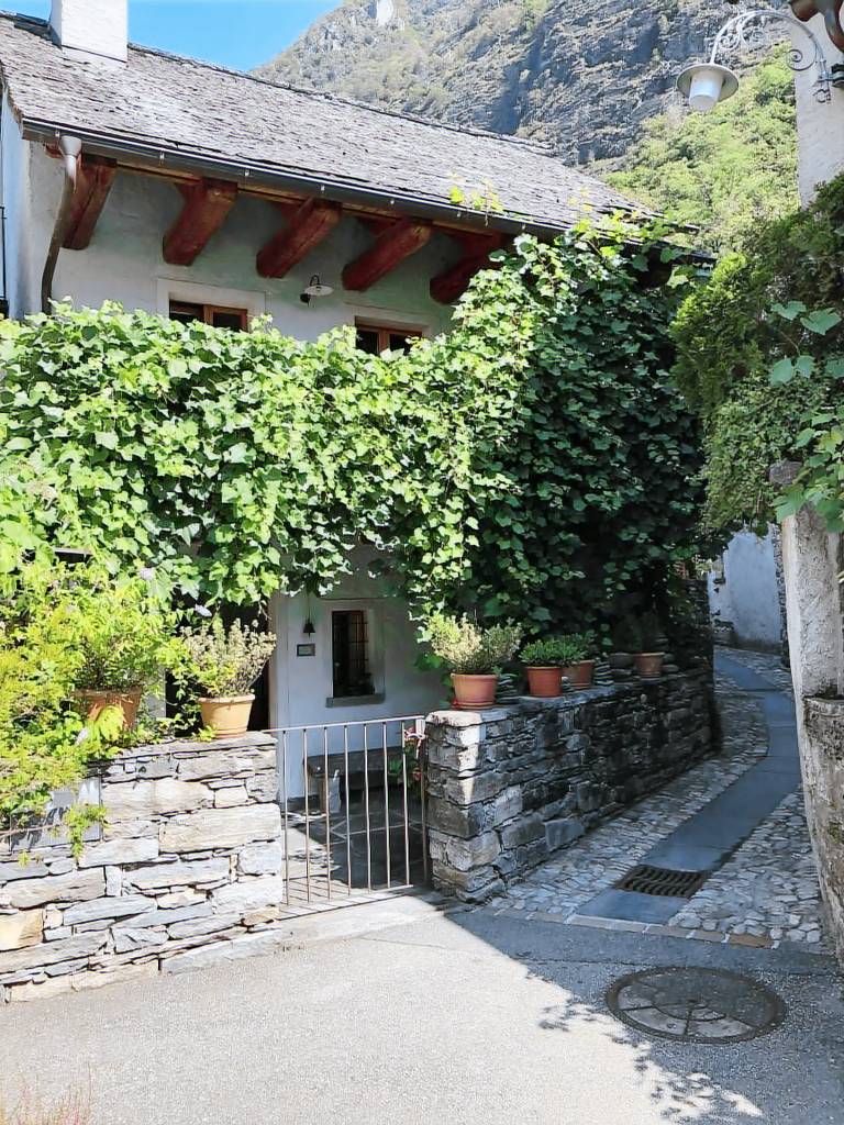 Ferienhaus Maggia TI