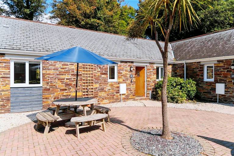 Fully equipped cottage with grill & garden | Pets allowed in Cornwall, ON