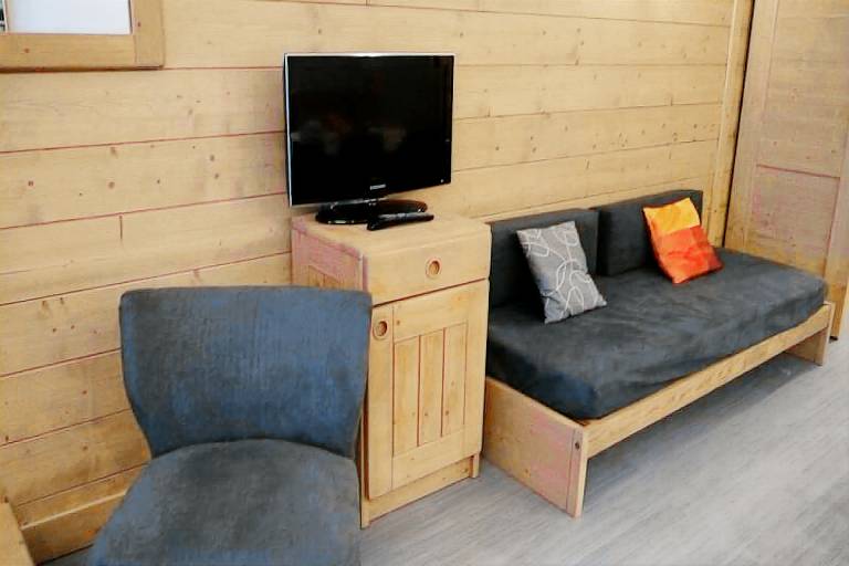 Holiday apartment with patio — photo 5