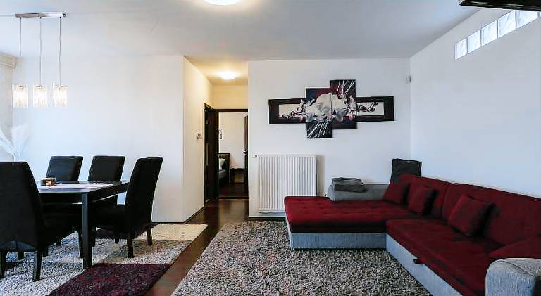 Apartment with 2 rooms for 6 persons in Pecs