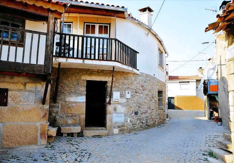 Casa Alfândega da Fé