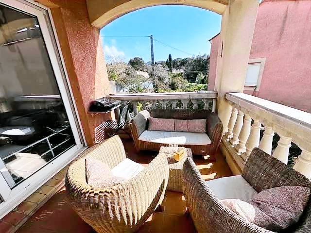 Residence Les Terrasses Du Brusc - Swimming pool, walking beach, 2 bedrooms — photo 2
