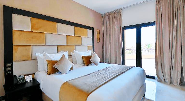 Oscar Hotel by Atlas Studios — photo 2